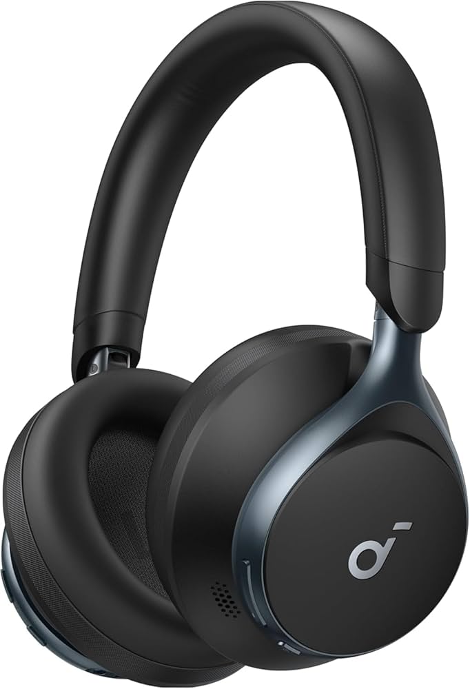 Fone de ouvido Bluetooth Over-Ear Anker Soundcore Space One na cor preta, com detalhes em azul-petróleo fosco nas conchas e o logotipo da marca estampado na lateral.